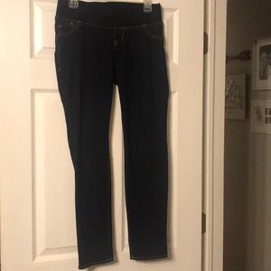 Old navy low panel maternity jeggings - size 4